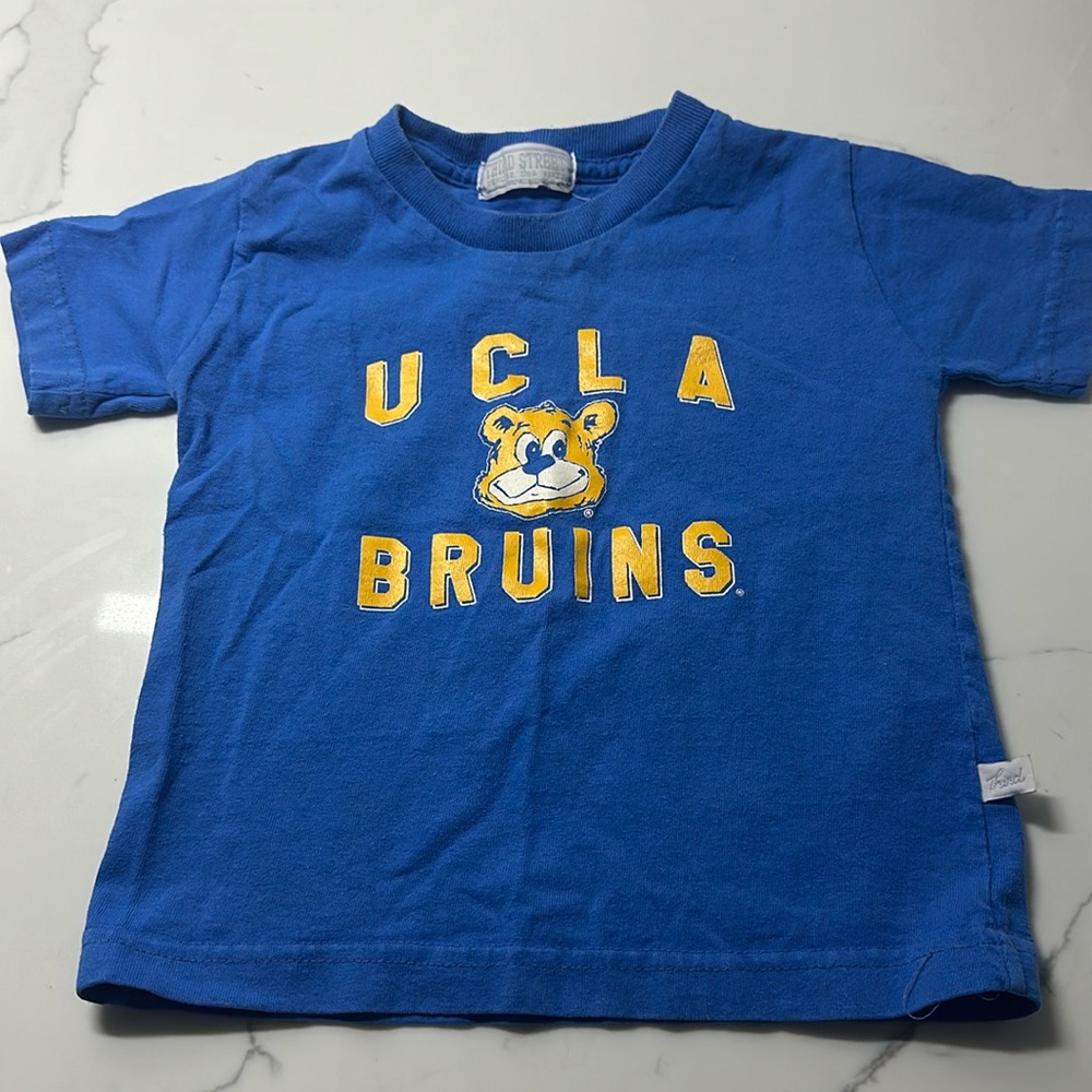 UCLA 2T tshirt